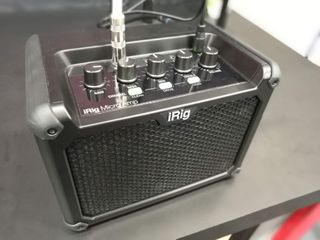 IK Multimedia Micro Amp