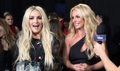 Jamie Lynn Spears and Britney Spears at the 2017 RADIO DISNEY MUSIC AWARDS 