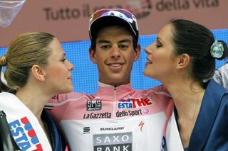 Richie Porte (Saxo Bank) gets the pink jersey and the kisses