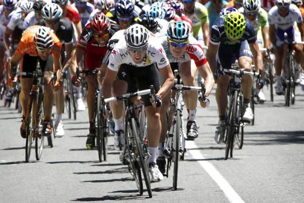 Matt Goss (HTC - Highroad) turns on the speed in the closing metres.