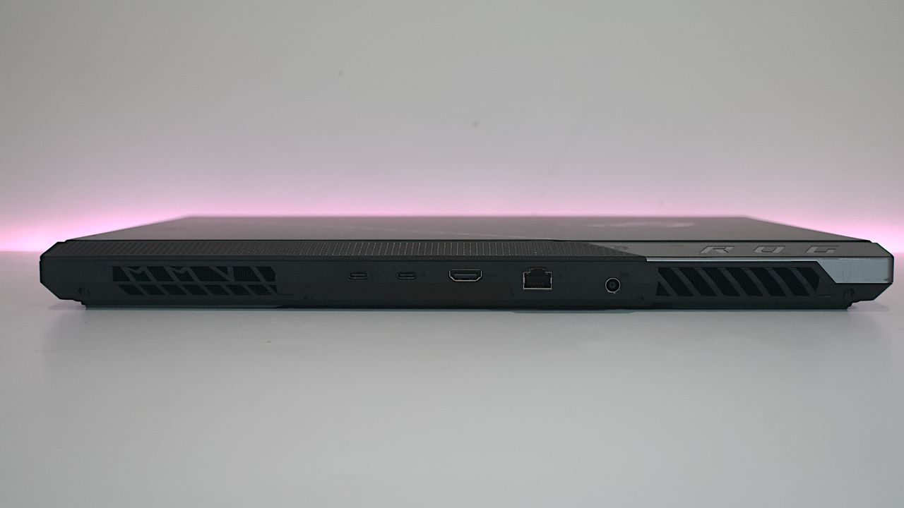 ASUS ROG Strix Scar 17 SE