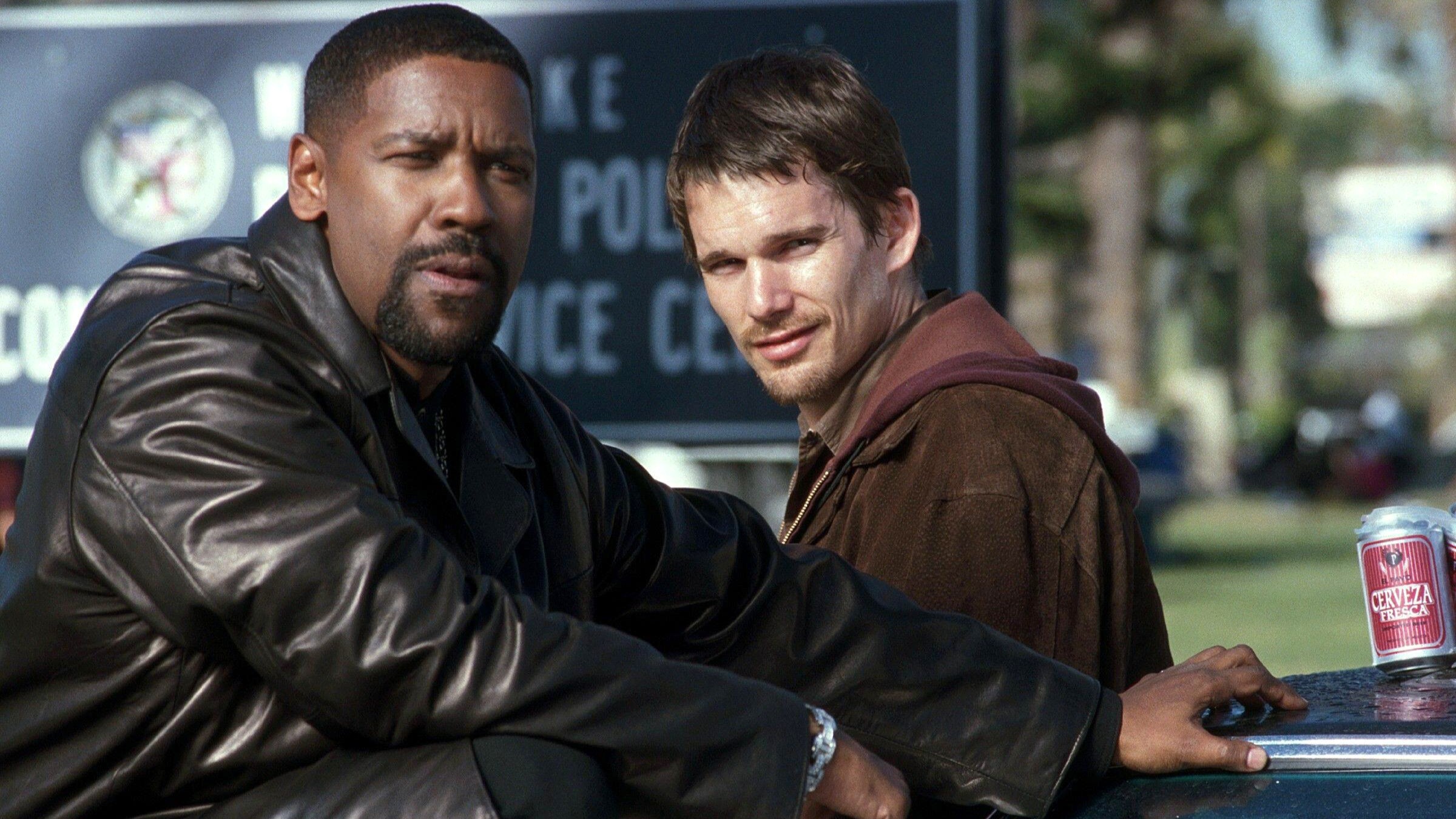 (L-R) Denzel Washington and Ethan Hawke in "Training Day."