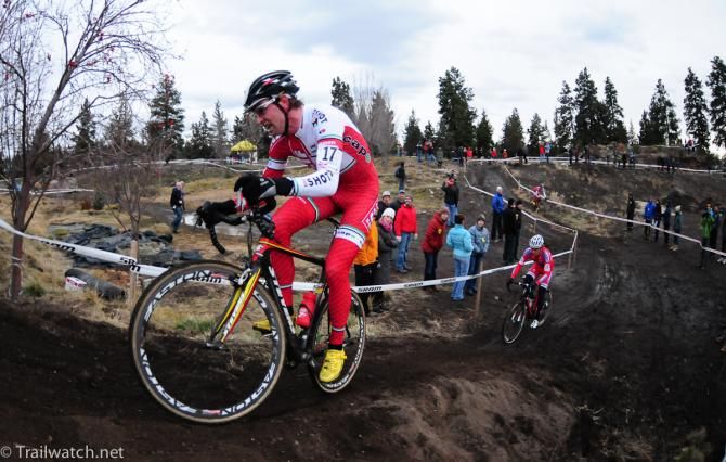 Troy Wells (Clif Bar) trying to stay with his brother Todd