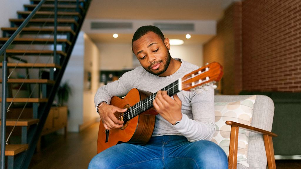 100 things every guitarist should know