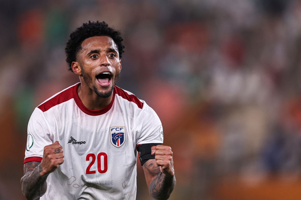 Cape Verde&#039;s forward #20 Ryan Mendes celebrates scoring his team&#039;s first goal after a penalty kick during the Africa Cup of Nations (CAN) 2024 round of 16 football match between Cape Verde and Mauritania at the Felix Houphouet-Boigny Stadium in Abidjan on January 29, 2024.