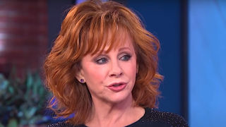 Screenshot of Reba McEntire on The Kelly Clarkson Show
