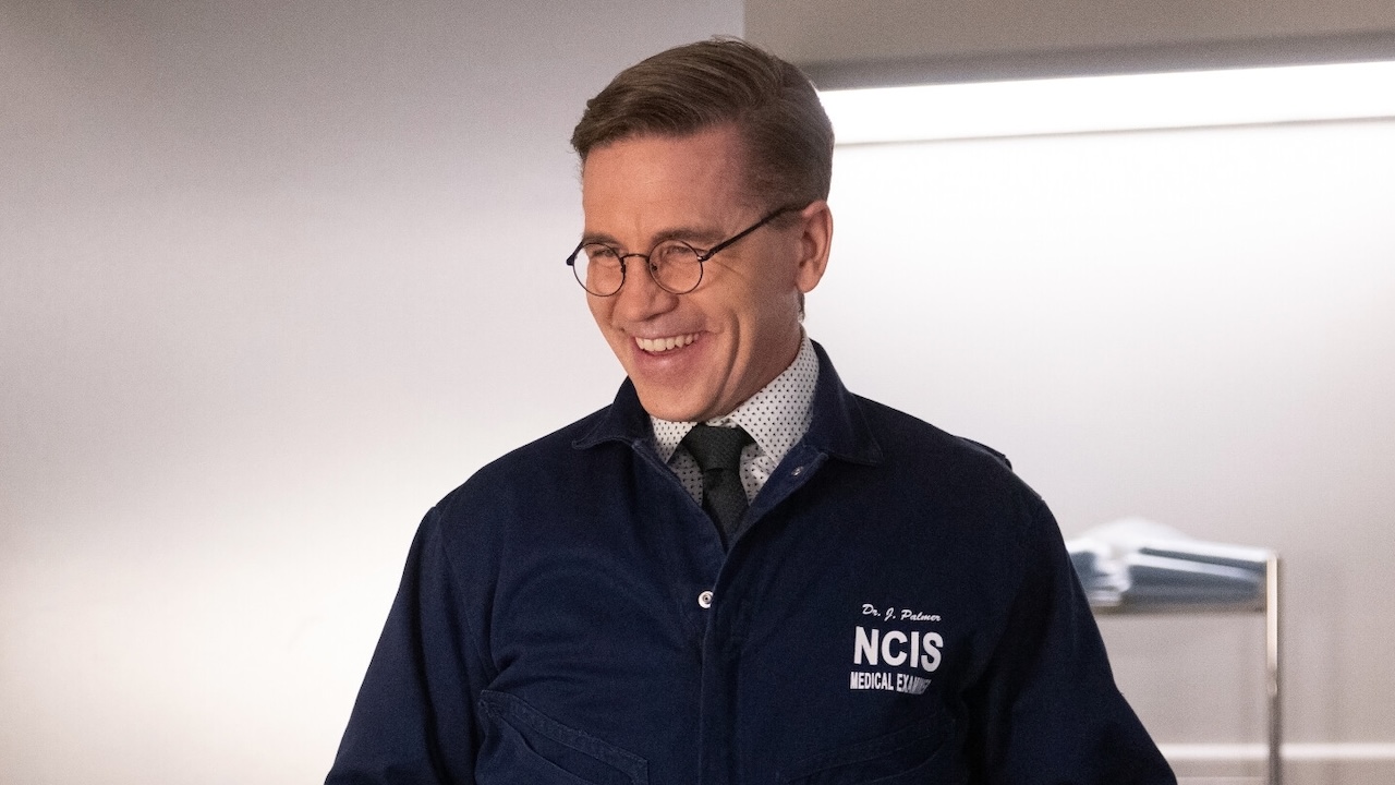 Brian Dietzen&#039;s Jimmy Palmer smiling in NCIS