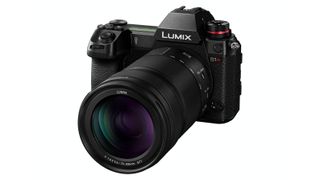 Panasonic LUMIX S 70-300mm F4.5-5.6 MACRO O.I.S.