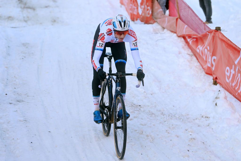 VERMIGLIO ITALY DECEMBER 17 Michael Vanthourenhout of Belgium and Team Pauwels Sauzen Bingoal competes during the 2nd UCI Cyclocross World Cup Val Di Sole 2022 Mens Elite CXWorldCup on December 17 2022 in Vermiglio Italy Photo by Dario BelingheriGetty Images