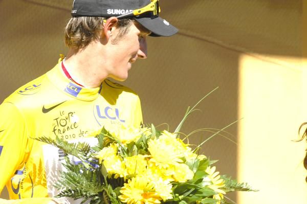 Andy Schleck (Saxo Bank) is getting used to putting on yellow