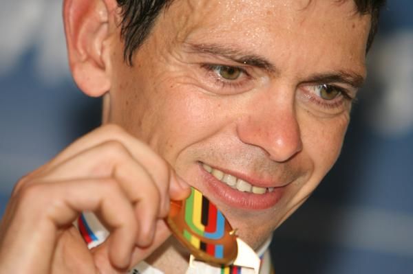 Joan Llaneras dedicated his win to his Madison partner Isaac Galvez who was tragically killed in the Ghent 6 Day earlier in the year