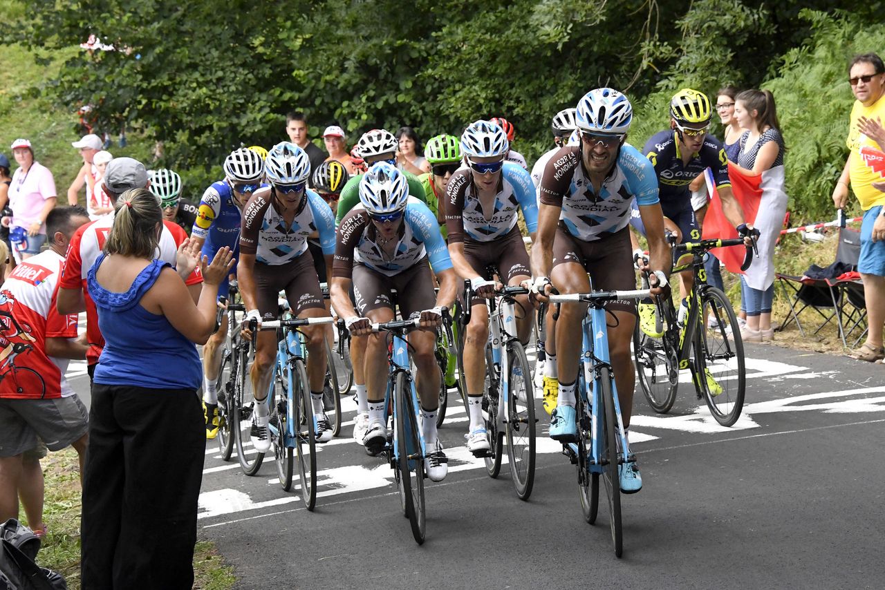 AG2R La Mondiale set a brisk pace on the climb