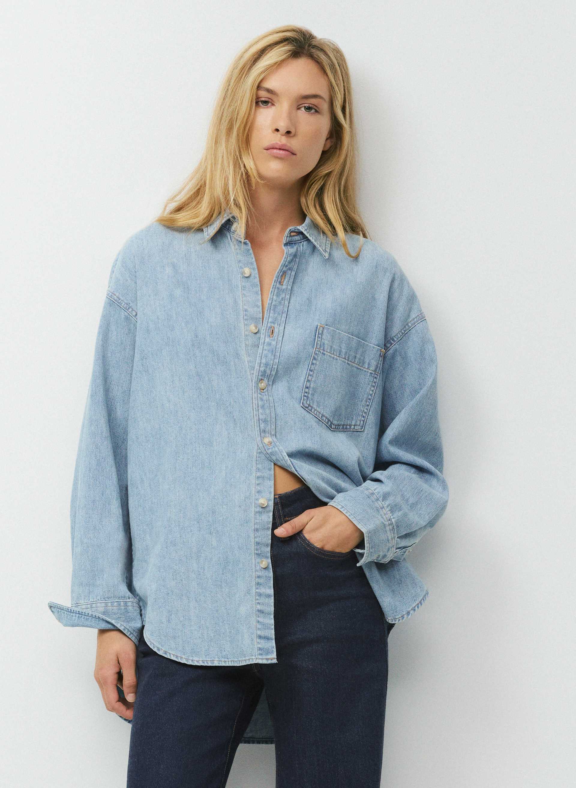 Aritzia, Denim Forum the '80s Comfy Denim Shirt