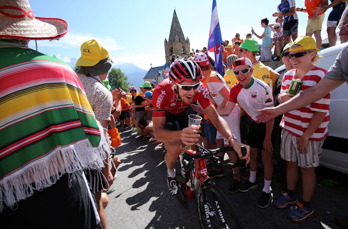 Adam Hansen is a fan favourite on Alpe d'Huez