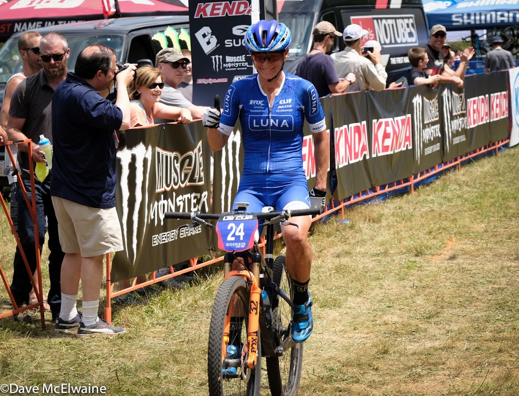 Katerina Nash (Luna Pro Team) rolled in alone to take the victory