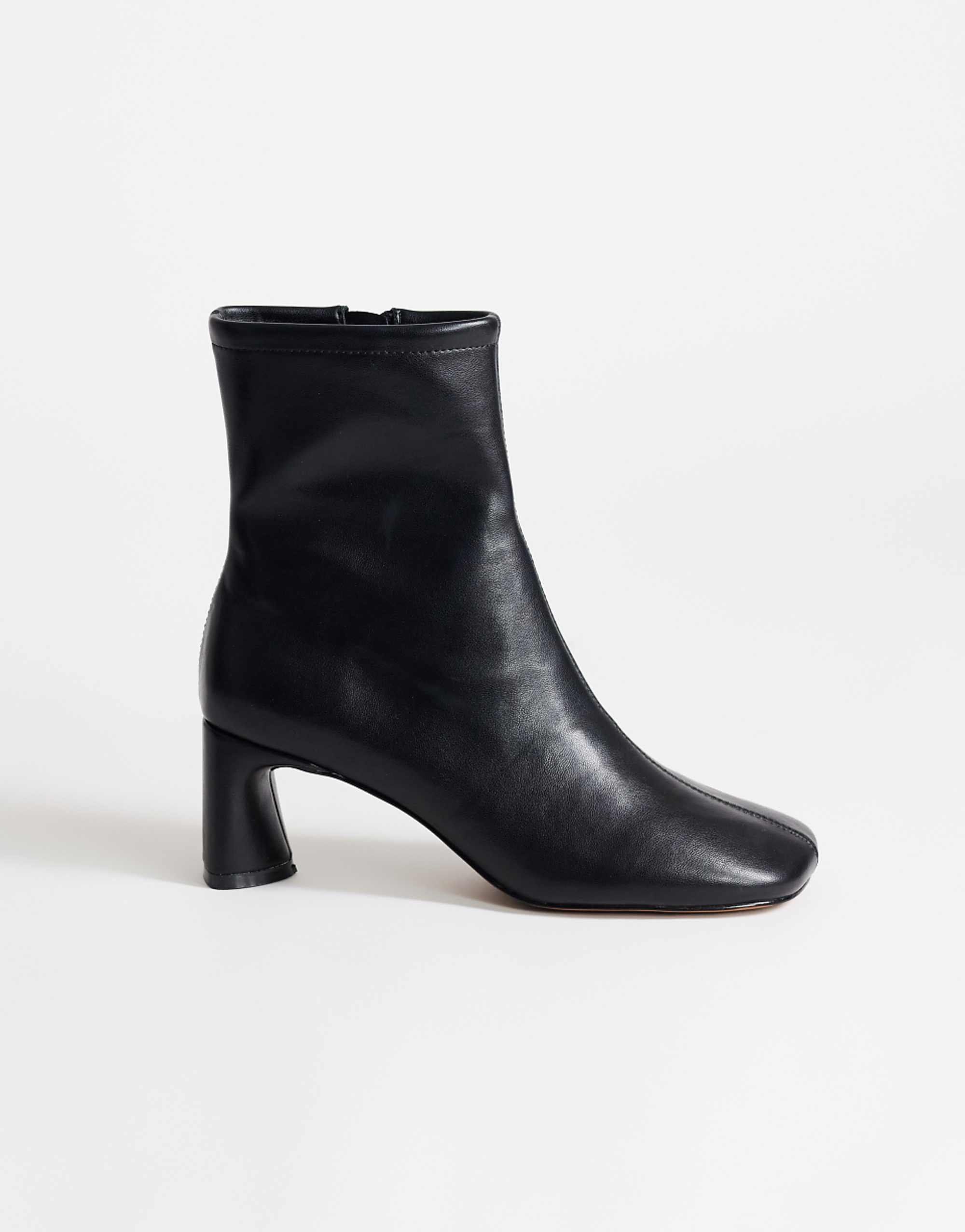 Topshop Kenna Block Heel Ankle Boot in Black