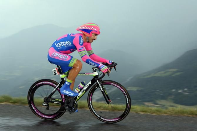 Jose Serpa (Lampre-Merida) faced rainy conditions during his time trial