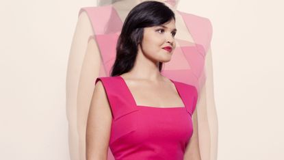 Hairstyle, Dress, Shoulder, One-piece garment, Formal wear, Purple, Magenta, Day dress, Waist, Neck, 