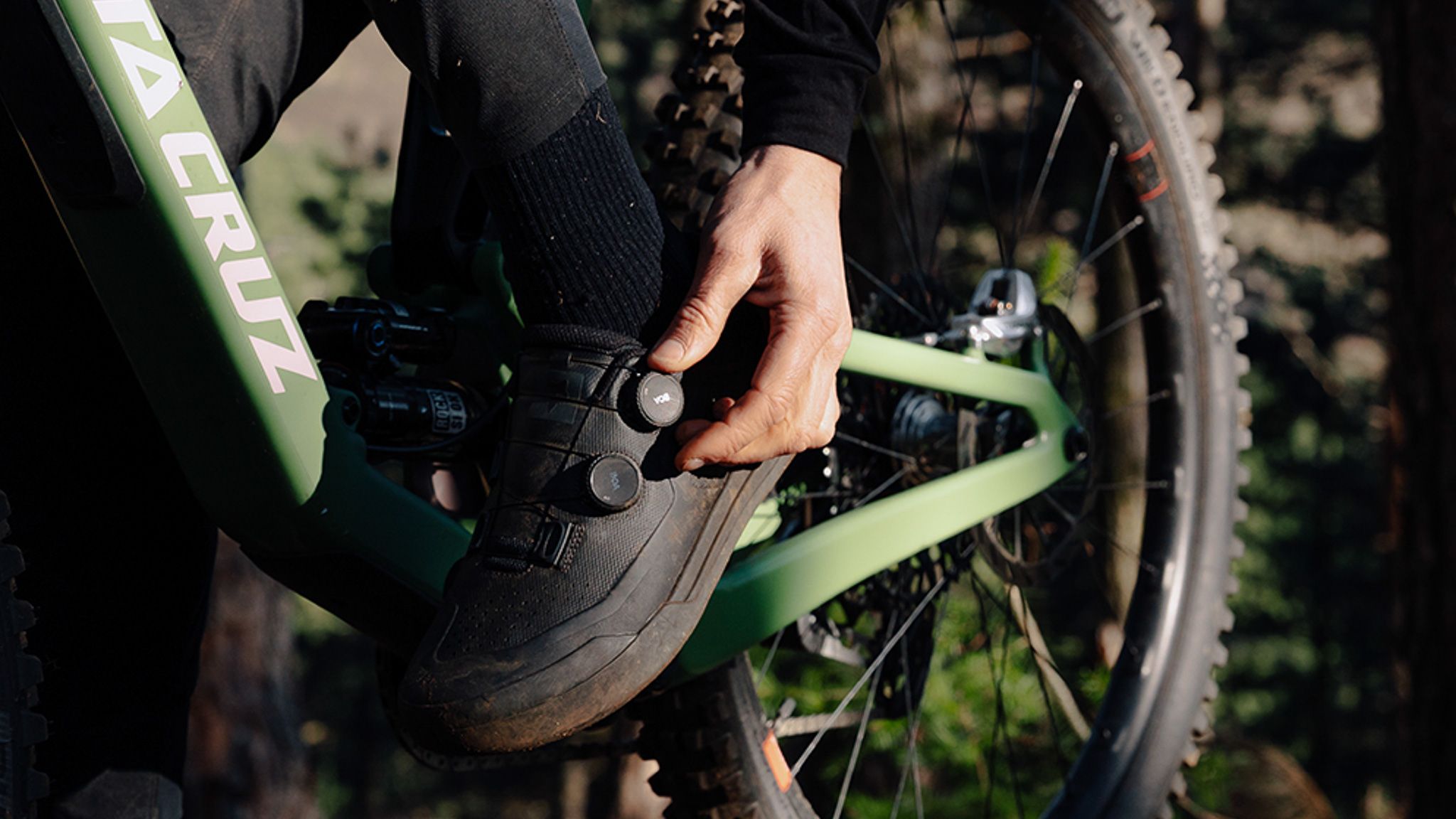 自転車本体 Fox Union Boa (Black) Brand new HzxTTmRQLn8oxxNEVjrVgY-2048-80.jpg