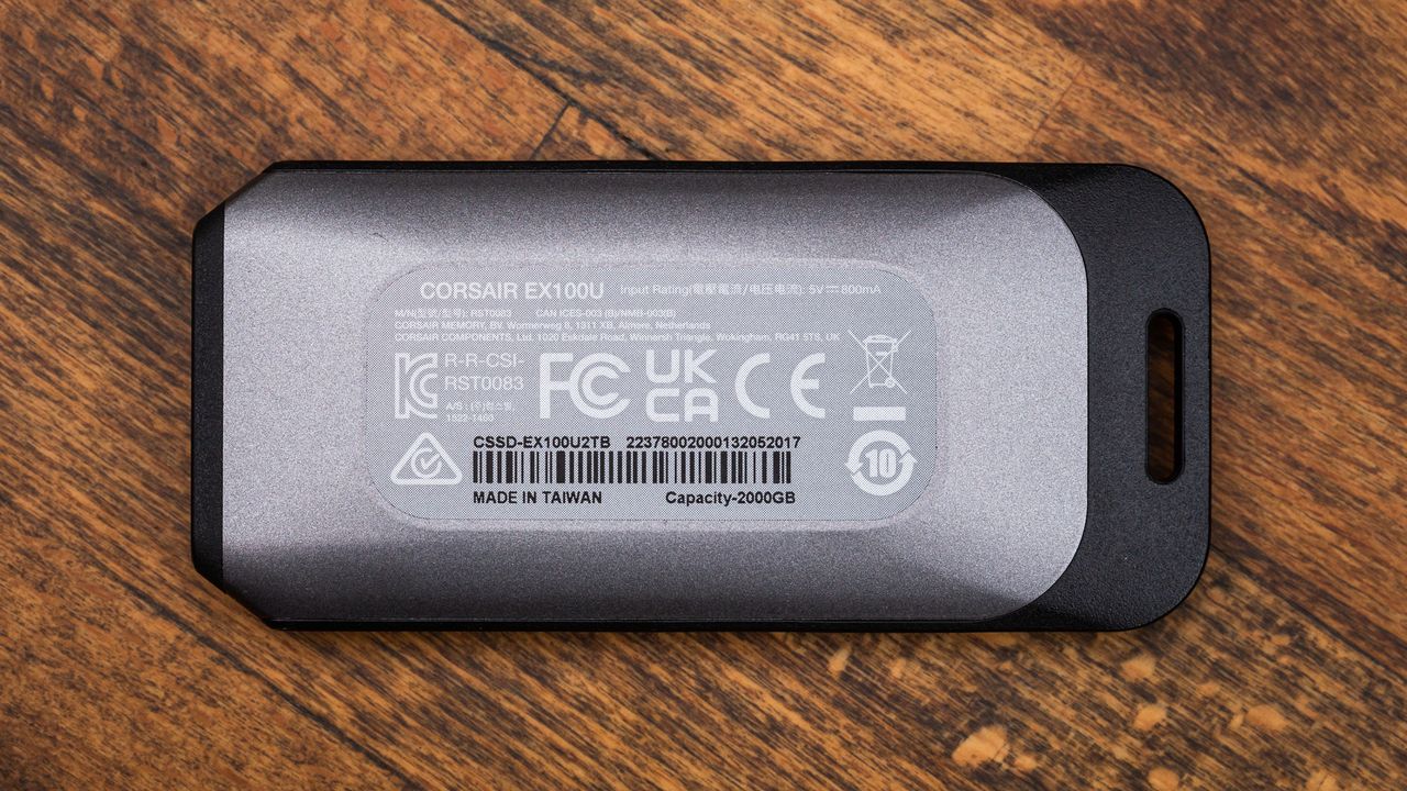 Corsair EX100U SSD