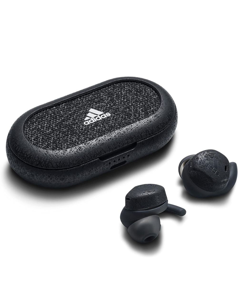 Adidas FWD-02 Sport valkoisella taustalla
