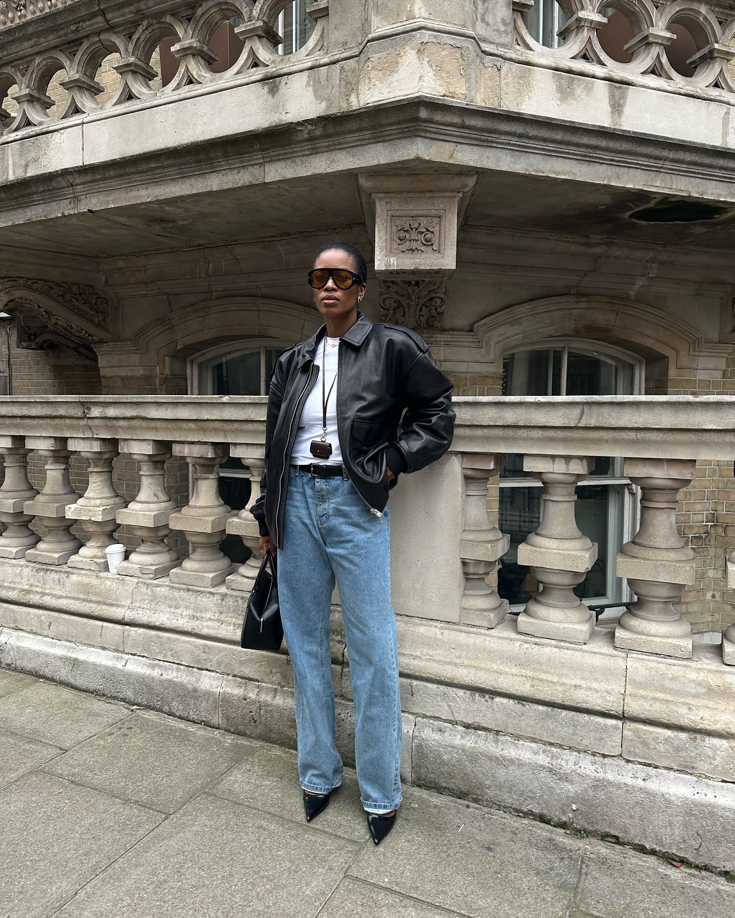 Stylish influencers wearing autumn jeans outfits