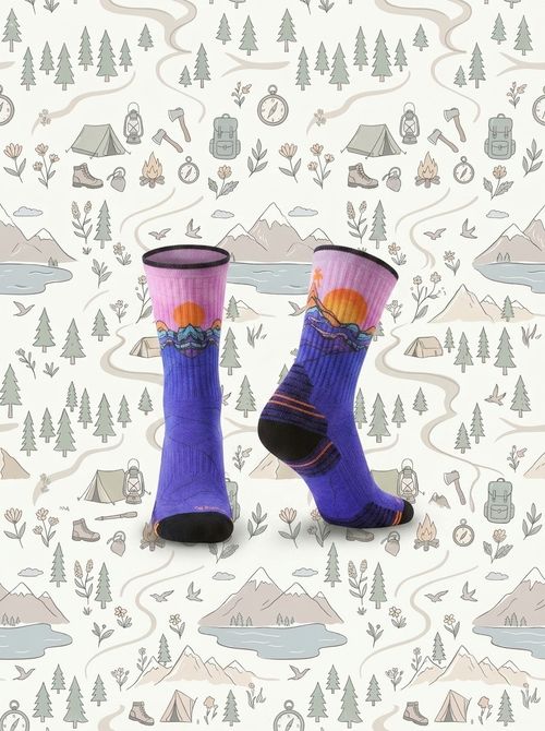 Women&rsquo;s Hike Mountain Sunrise Print Crew Socks