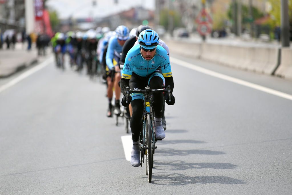 Astana lead into the foot of the final climb