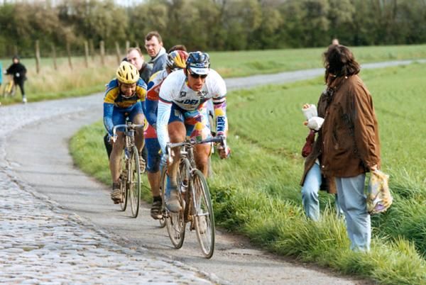 Stefano Zanini leads a break and the World Cup