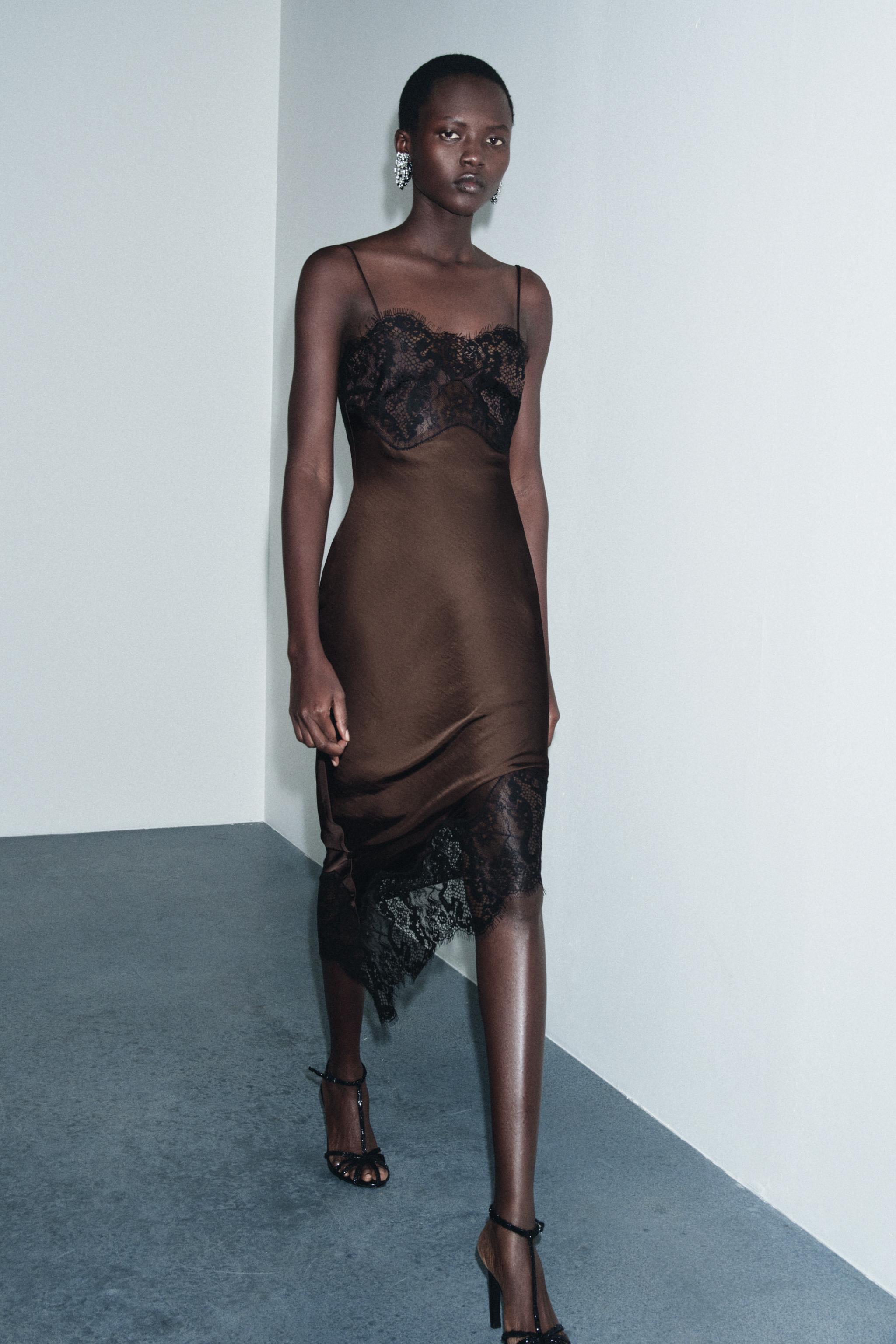 Zw Collection Asymmetric Lace Satin Dress