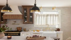 6 small kitchen trends you'll be seeing everywhere in 2025 | Homes and ...