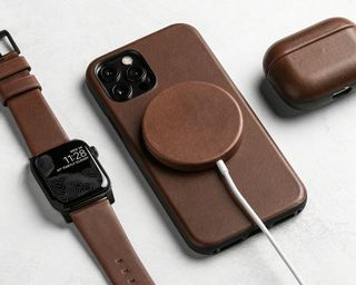 Nomad Magsafe Leather Charger