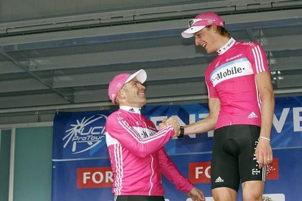 Happy T-mobile team-mates Roger Hammond congratulates Burghardt
