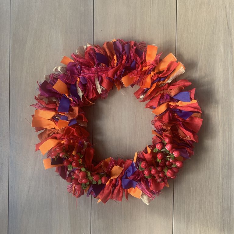 How to make a ribbon wreath 6 easy steps for beginners Homes & Gardens