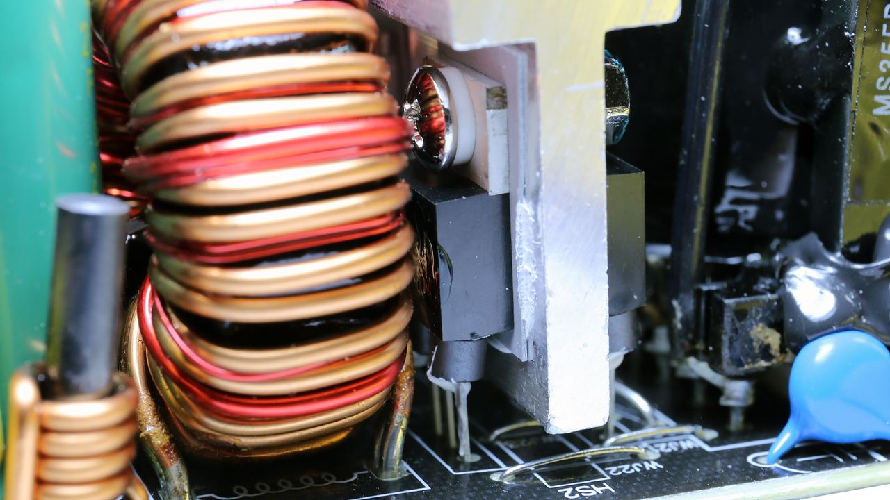 Gigabyte P550B