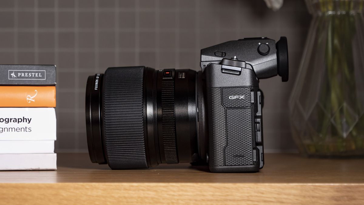 Side profile of Fujifilm GFX100 II