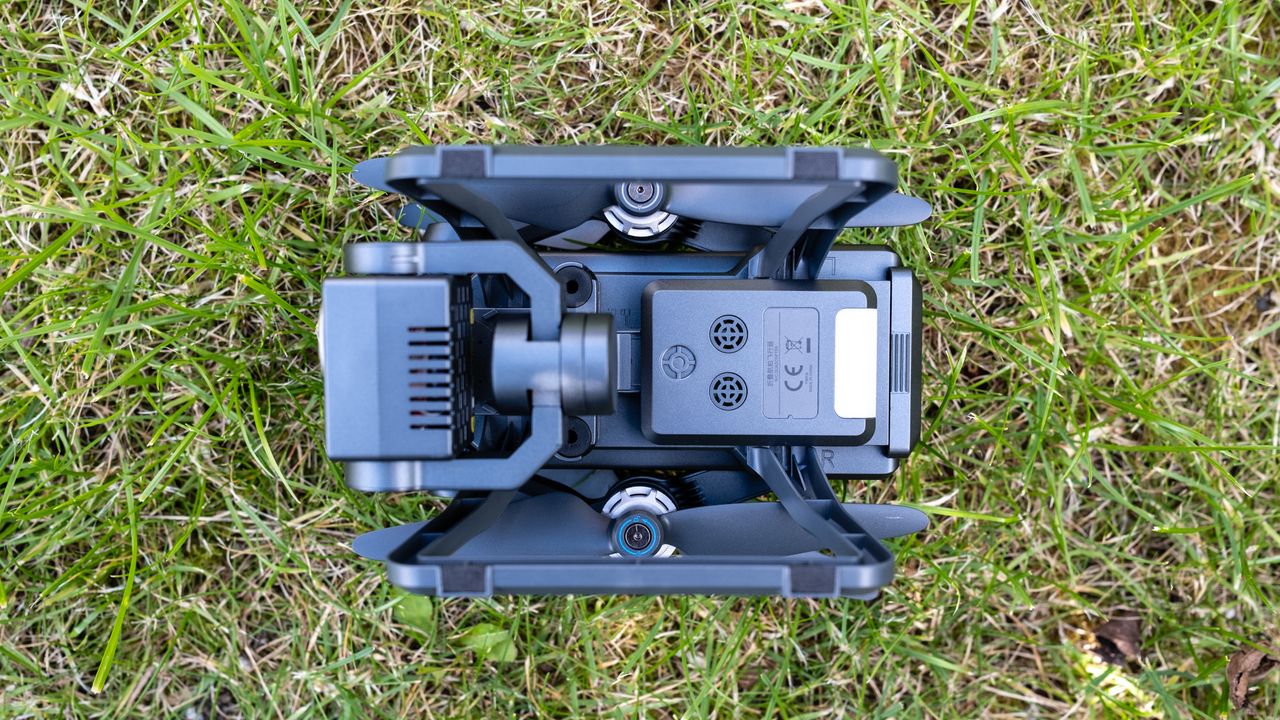 Bottom of the Bwine F7GB2 drone