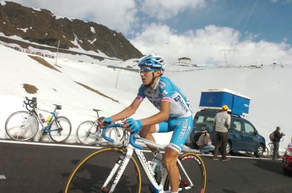 Domenico Pozzovivo (Colnago - CSF) blew up on the Stelvio