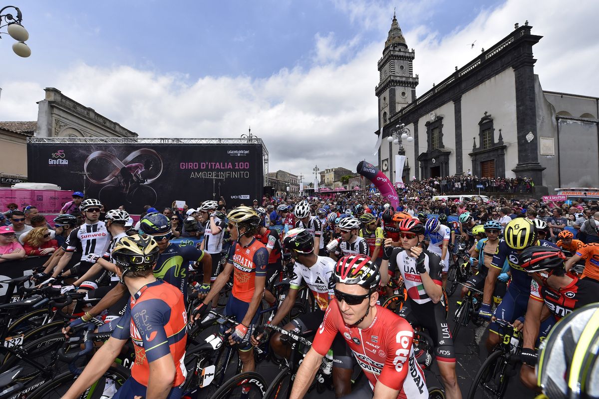 The start of the Giro d'Italia's fifth stage