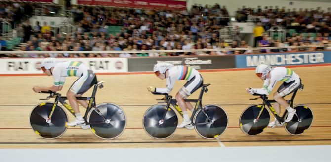Australia was soon down to three men in the team pursuit