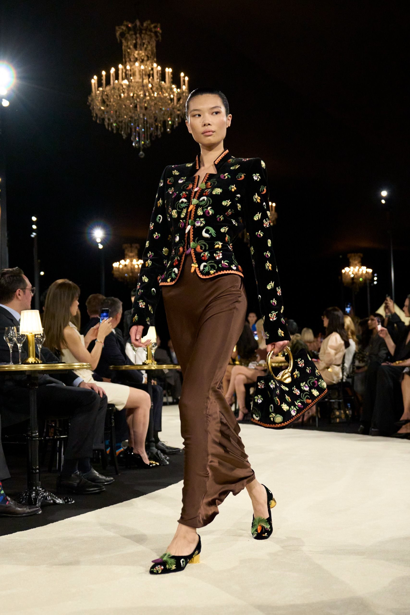 Schiaparelli S/S 27 runway