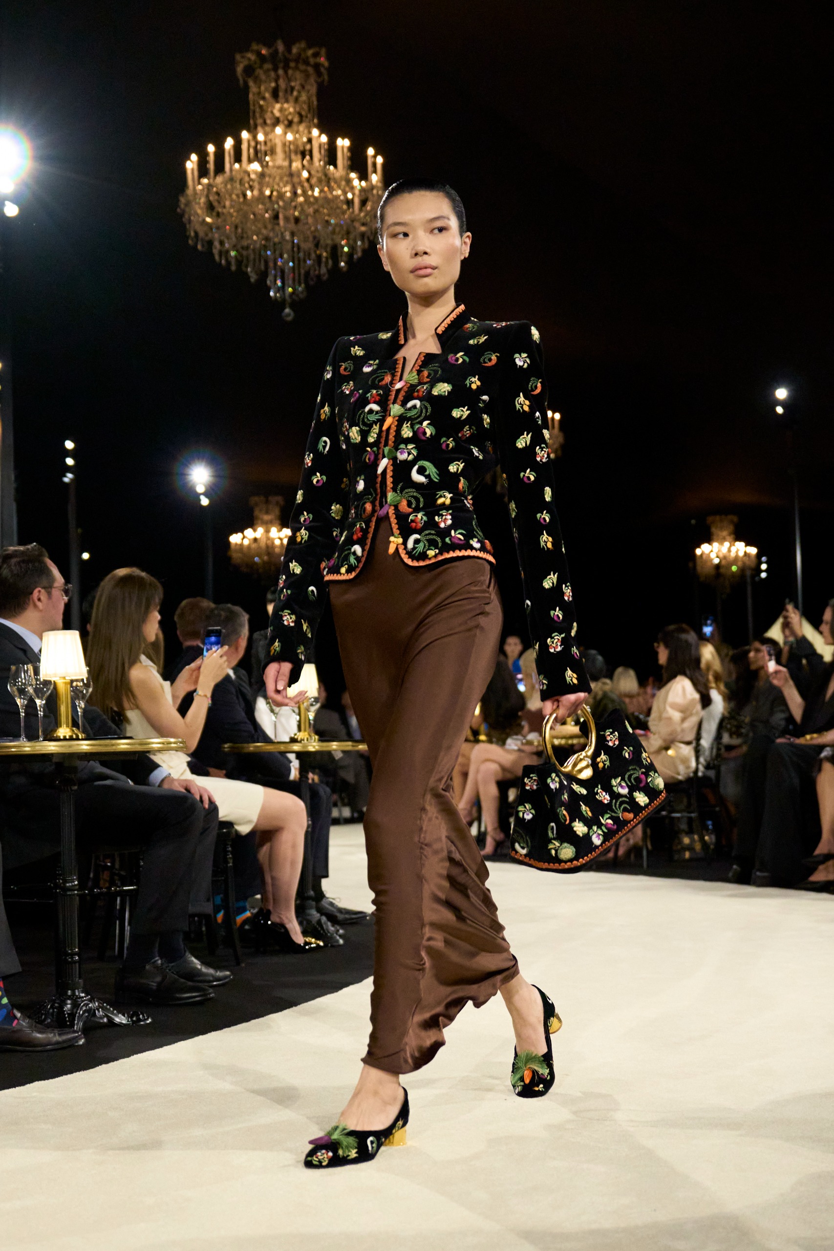 Schiaparelli S/S 27 runway