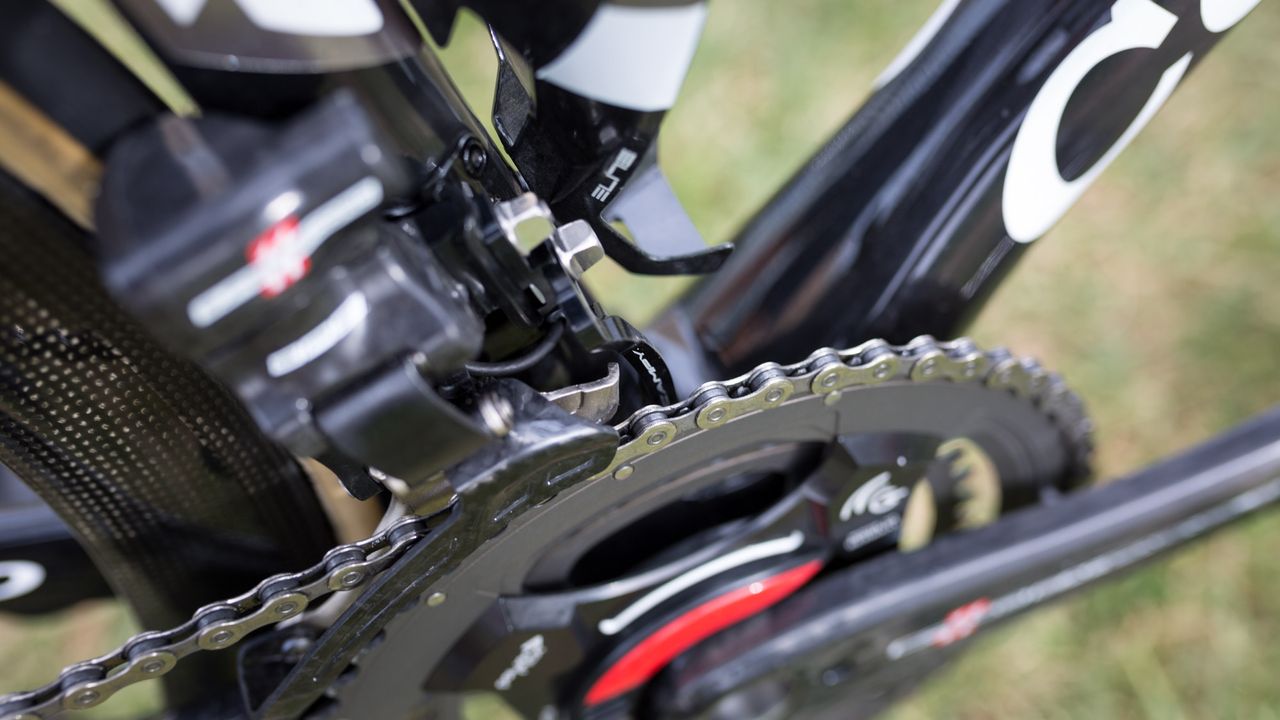The frameset is equipped with a chain catcher