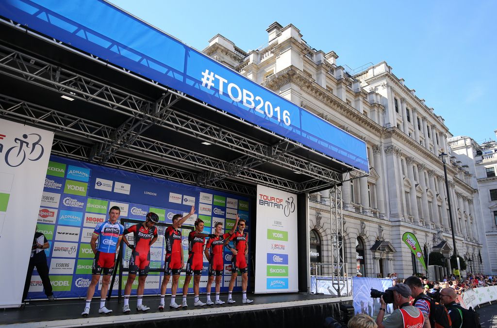 Team BMC with Rohan Dennis in the points jersey