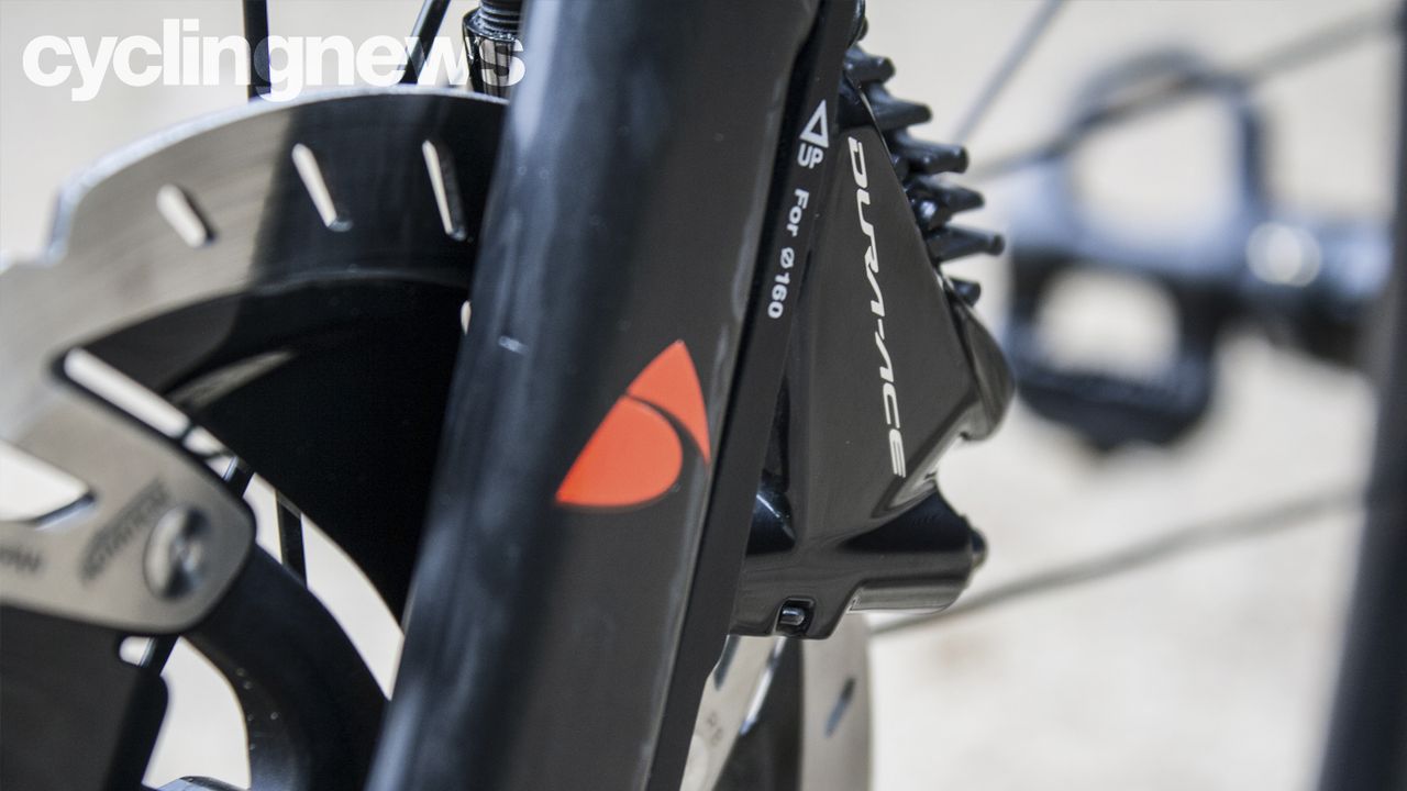 Factor O2 VAM Disc road bike