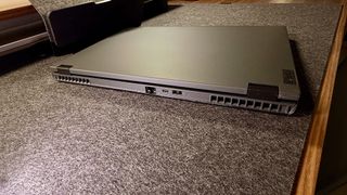 Lenovo ThinkPad P16v Gen 2