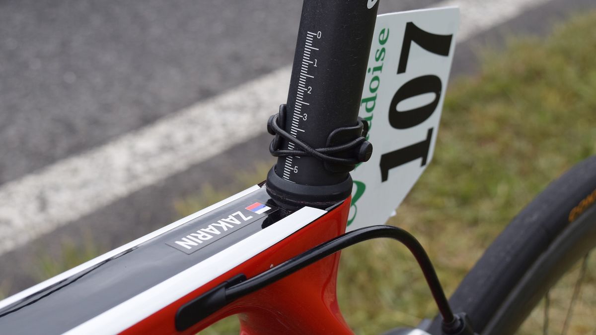 Measurement markings on the seat post ensure perfect setup of the bike every time