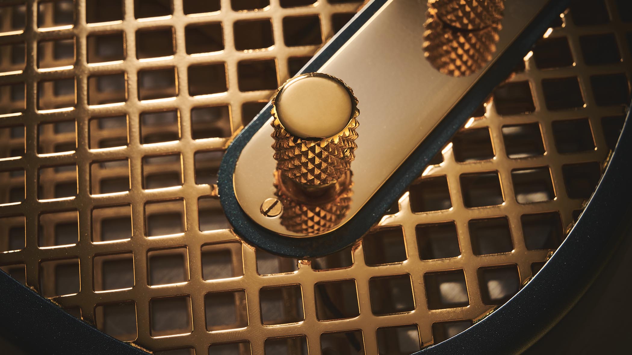 Trussart Gold Caged Steelcaster