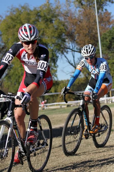 Mical Dyck (Stan's NoTubes) is followed closely by Nicole Duke (Marin/SPY).