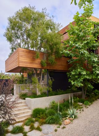 Rustic Canyon Residence, LA by Assembledge+ and Jamie Bush + Co.